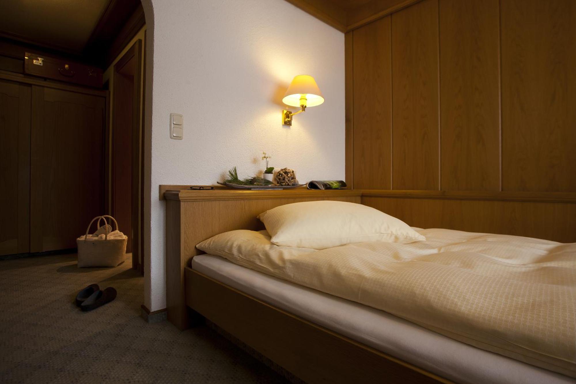 Hotel Roessle Superior Galtuer Room photo